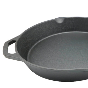 Cast Iron Skillet with Handle